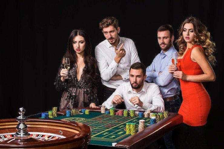 Tampilan antarmuka Texas Hold'em Bonus dengan kartu permainan dan opsi taruhan di layar mobile
